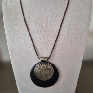 Collier cordon marron